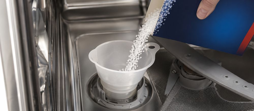 Добавление соли в посудомоечную машину Gorenje