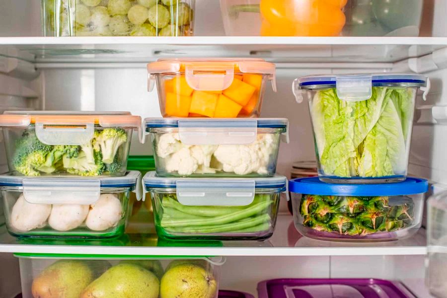 Хранение продуктов в холодильнике в контейнерах