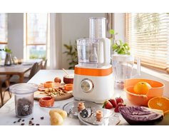 Как выбрать кухонный комбайн: мощность, объём чаши и насадки под ваши задачи