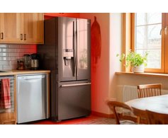 Почему холодильник греется по бокам