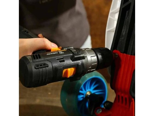 Дрель-шуруповерт DEKO GCD12DU3 SET2 FU-Li-Ion (063-4146)