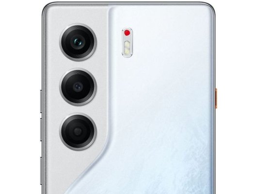 Смартфон Tecno Camon 40 12/256Gb White