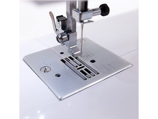 Швейная машина LEADER MIRACLE