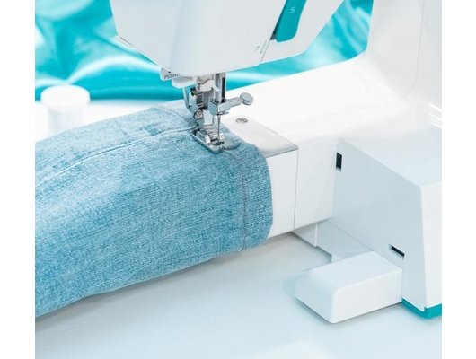 Швейная машина AURORA Practick 7